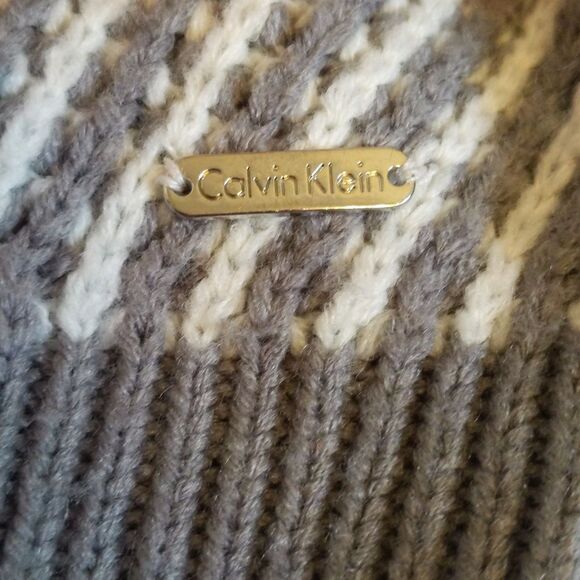 Calvin Klein acrylic knit turtleneck poncho/cape/sweater/coat, EUC, one size - Picture 8 of 9